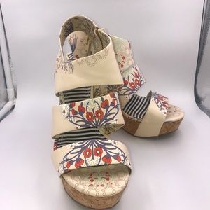 5” Wedge Sandals sz 8.5